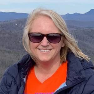 Meet your Posher, Denise